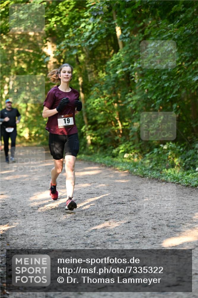 06.10.2024 - Bramfelder Halbmarathon 2024 Dr. Thomas Lammeyer http://msf.ph/oto/7335322 06.10.2024 09:54:55 Laufen 19 meine-sportfotos.de