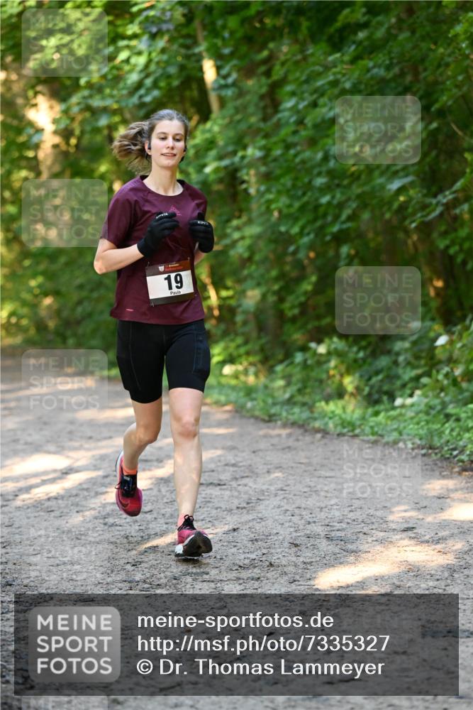 06.10.2024 - Bramfelder Halbmarathon 2024 Dr. Thomas Lammeyer http://msf.ph/oto/7335327 06.10.2024 09:54:56 Laufen 19 meine-sportfotos.de