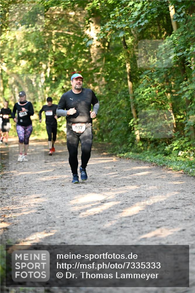 06.10.2024 - Bramfelder Halbmarathon 2024 Dr. Thomas Lammeyer http://msf.ph/oto/7335333 06.10.2024 09:54:58 Laufen 383, 407 meine-sportfotos.de