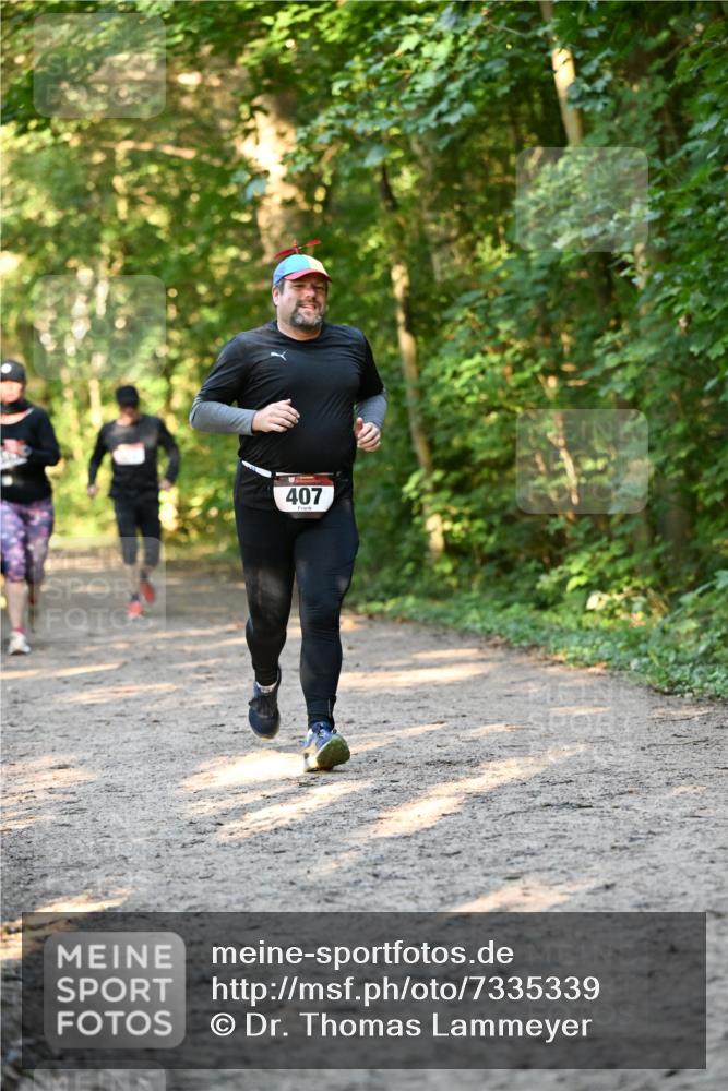 06.10.2024 - Bramfelder Halbmarathon 2024 Dr. Thomas Lammeyer http://msf.ph/oto/7335339 06.10.2024 09:54:59 Laufen 407 meine-sportfotos.de