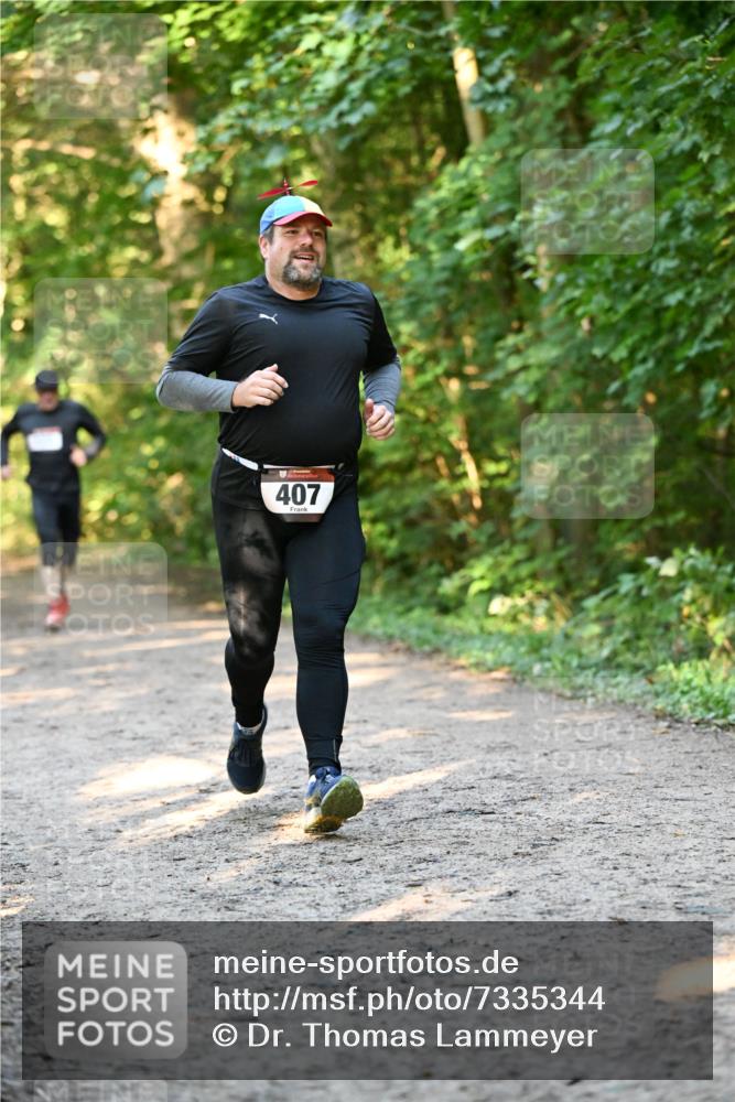 06.10.2024 - Bramfelder Halbmarathon 2024 Dr. Thomas Lammeyer http://msf.ph/oto/7335344 06.10.2024 09:54:59 Laufen 407 meine-sportfotos.de