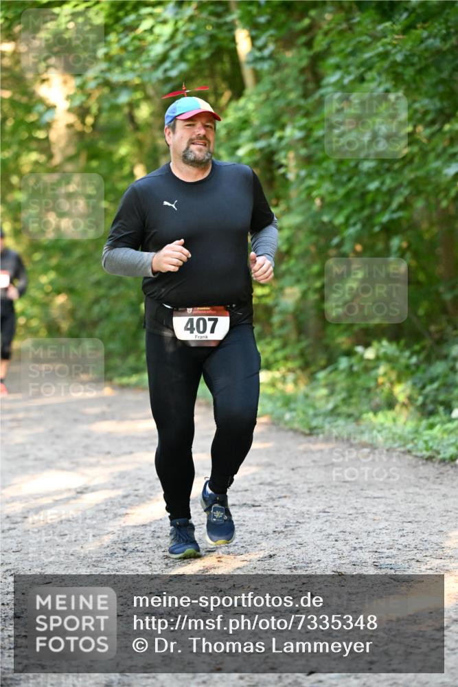 06.10.2024 - Bramfelder Halbmarathon 2024 Dr. Thomas Lammeyer http://msf.ph/oto/7335348 06.10.2024 09:55:00 Laufen 407 meine-sportfotos.de