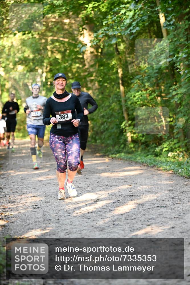 06.10.2024 - Bramfelder Halbmarathon 2024 Dr. Thomas Lammeyer http://msf.ph/oto/7335353 06.10.2024 09:55:01 Laufen 227, 383 meine-sportfotos.de