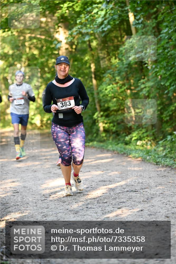 06.10.2024 - Bramfelder Halbmarathon 2024 Dr. Thomas Lammeyer http://msf.ph/oto/7335358 06.10.2024 09:55:02 Laufen 383 meine-sportfotos.de