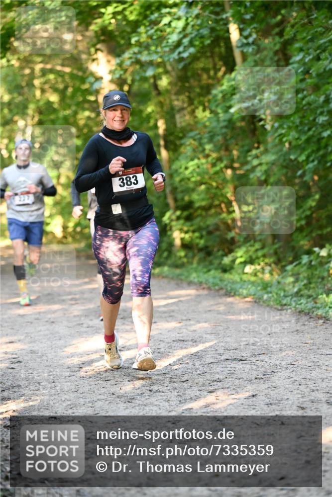 06.10.2024 - Bramfelder Halbmarathon 2024 Dr. Thomas Lammeyer http://msf.ph/oto/7335359 06.10.2024 09:55:02 Laufen 383 meine-sportfotos.de