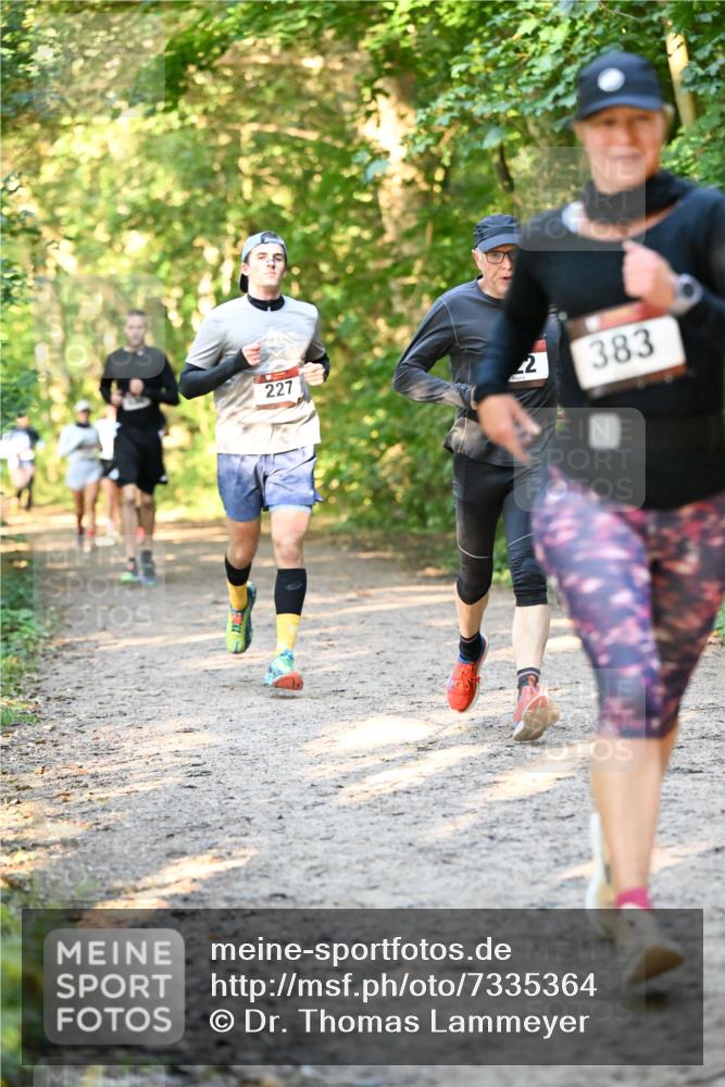 06.10.2024 - Bramfelder Halbmarathon 2024 Dr. Thomas Lammeyer http://msf.ph/oto/7335364 06.10.2024 09:55:03 Laufen 227, 2, 383 meine-sportfotos.de