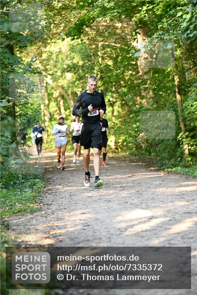 06.10.2024 - Bramfelder Halbmarathon 2024 Dr. Thomas Lammeyer http://msf.ph/oto/7335372 06.10.2024 09:55:06 Laufen 340, 530 meine-sportfotos.de