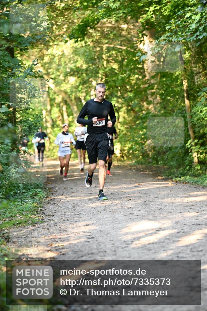 06.10.2024 - Bramfelder Halbmarathon 2024 Dr. Thomas Lammeyer http://msf.ph/oto/7335373 06.10.2024 09:55:06 Laufen 530 meine-sportfotos.de