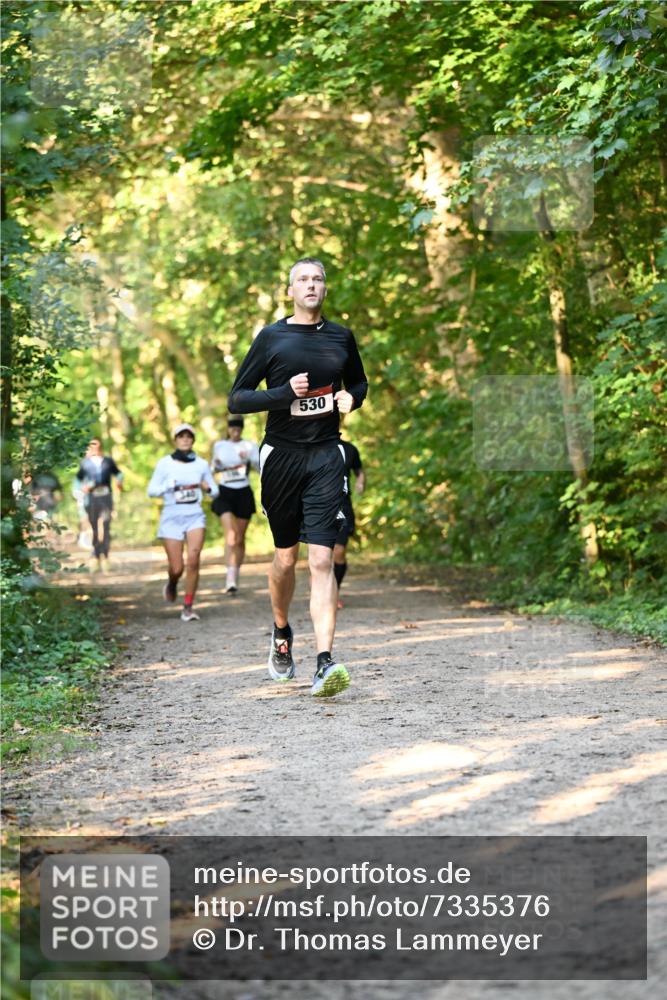 06.10.2024 - Bramfelder Halbmarathon 2024 Dr. Thomas Lammeyer http://msf.ph/oto/7335376 06.10.2024 09:55:07 Laufen 530 meine-sportfotos.de