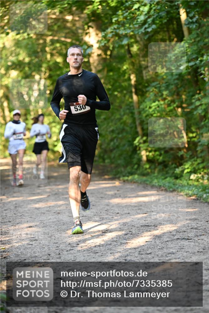 06.10.2024 - Bramfelder Halbmarathon 2024 Dr. Thomas Lammeyer http://msf.ph/oto/7335385 06.10.2024 09:55:08 Laufen 530 meine-sportfotos.de