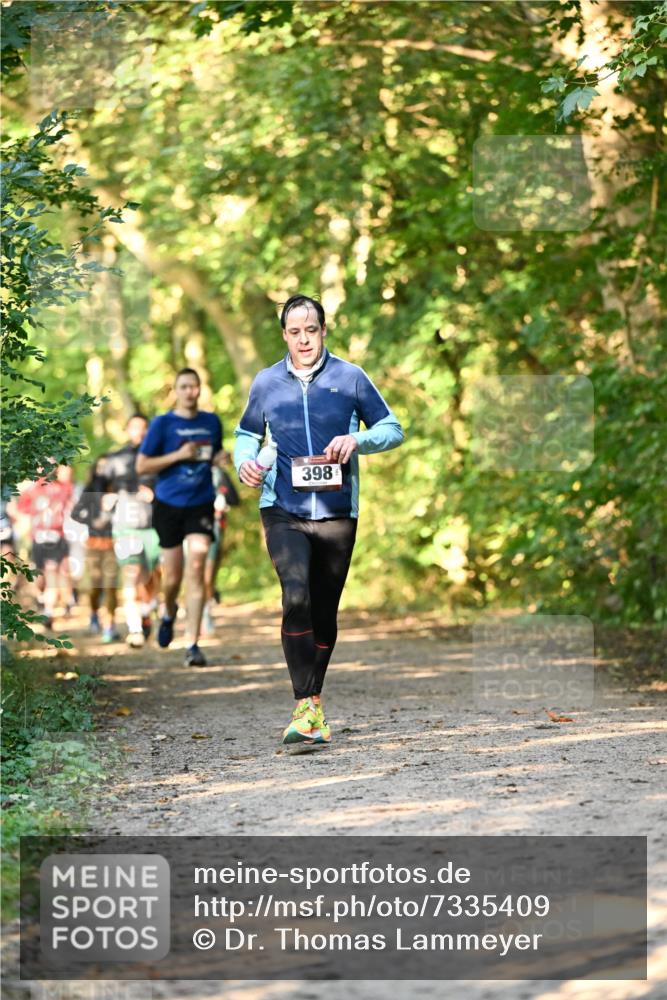 06.10.2024 - Bramfelder Halbmarathon 2024 Dr. Thomas Lammeyer http://msf.ph/oto/7335409 06.10.2024 09:55:15 Laufen 398 meine-sportfotos.de