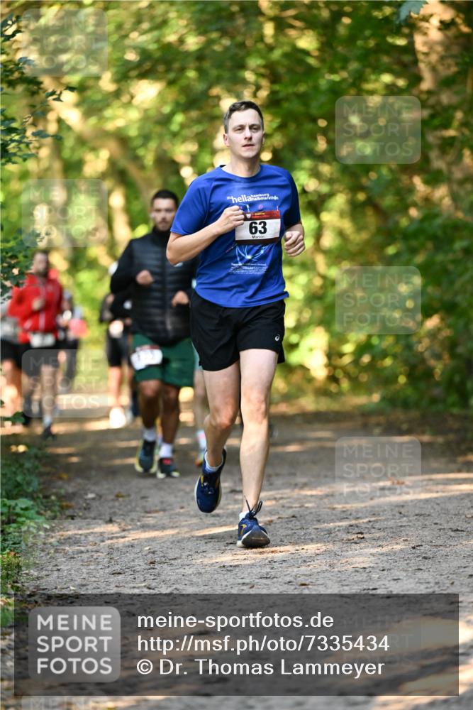 06.10.2024 - Bramfelder Halbmarathon 2024 Dr. Thomas Lammeyer http://msf.ph/oto/7335434 06.10.2024 09:55:21 Laufen 63 meine-sportfotos.de