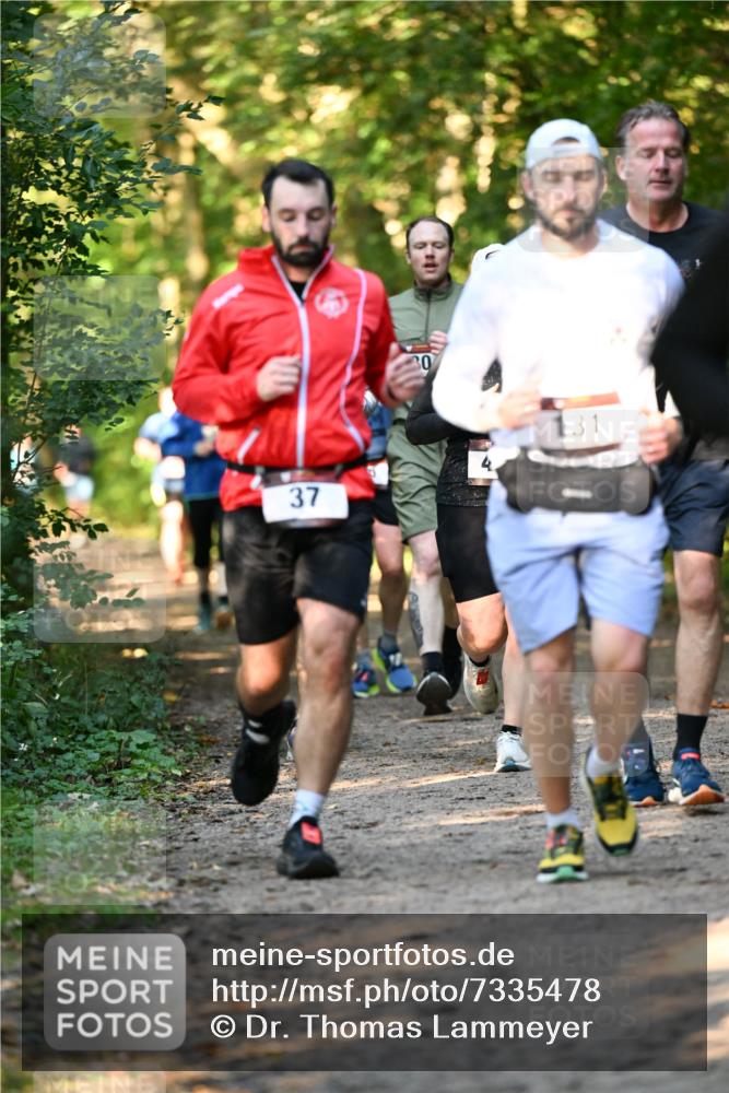06.10.2024 - Bramfelder Halbmarathon 2024 Dr. Thomas Lammeyer http://msf.ph/oto/7335478 06.10.2024 09:55:29 Laufen 37, 4, 31 meine-sportfotos.de