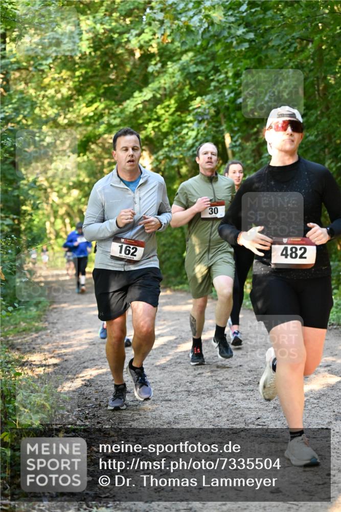 06.10.2024 - Bramfelder Halbmarathon 2024 Dr. Thomas Lammeyer http://msf.ph/oto/7335504 06.10.2024 09:55:34 Laufen 162, 30, 482 meine-sportfotos.de