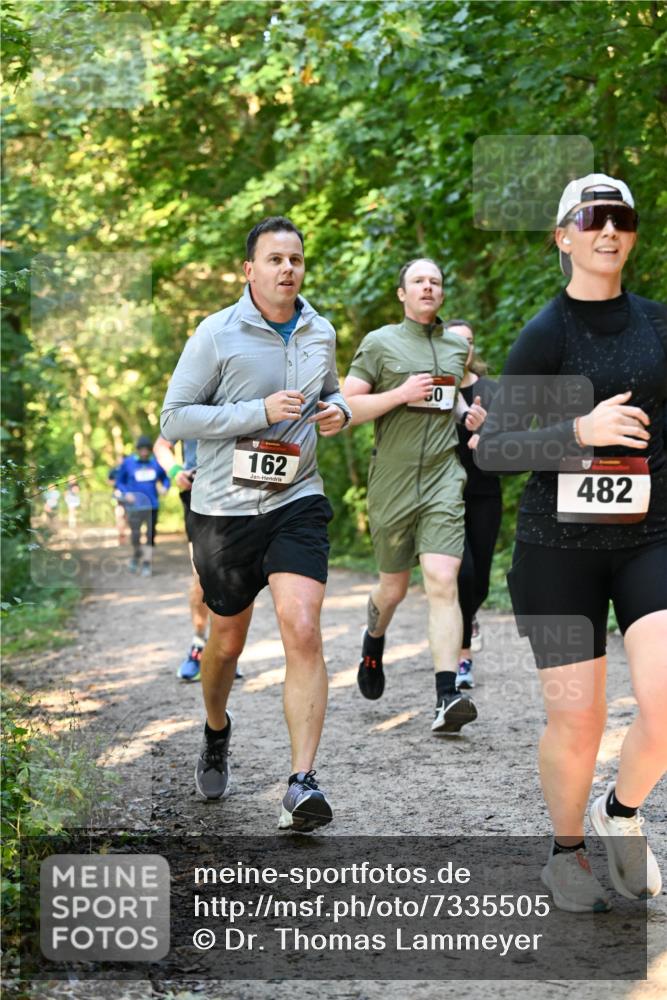 06.10.2024 - Bramfelder Halbmarathon 2024 Dr. Thomas Lammeyer http://msf.ph/oto/7335505 06.10.2024 09:55:34 Laufen 162, 482 meine-sportfotos.de