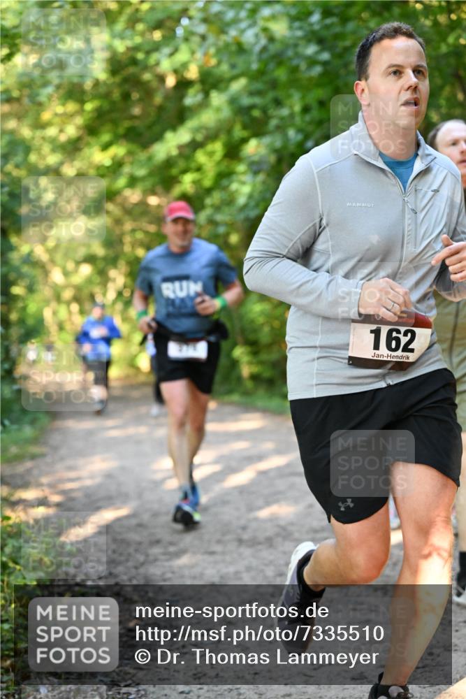 06.10.2024 - Bramfelder Halbmarathon 2024 Dr. Thomas Lammeyer http://msf.ph/oto/7335510 06.10.2024 09:55:35 Laufen 162 meine-sportfotos.de