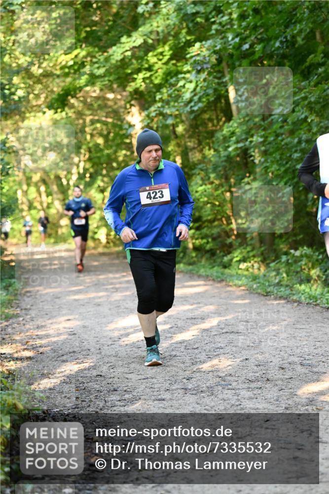 06.10.2024 - Bramfelder Halbmarathon 2024 Dr. Thomas Lammeyer http://msf.ph/oto/7335532 06.10.2024 09:55:39 Laufen 423 meine-sportfotos.de