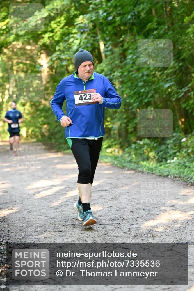 06.10.2024 - Bramfelder Halbmarathon 2024 Dr. Thomas Lammeyer http://msf.ph/oto/7335536 06.10.2024 09:55:40 Laufen 423 meine-sportfotos.de