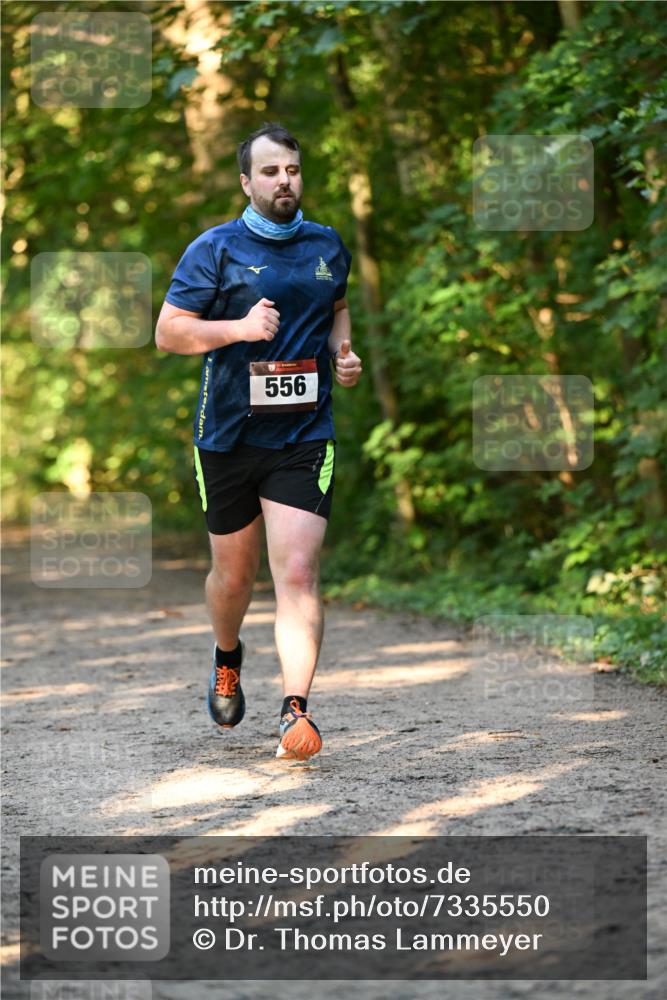 06.10.2024 - Bramfelder Halbmarathon 2024 Dr. Thomas Lammeyer http://msf.ph/oto/7335550 06.10.2024 09:55:43 Laufen 556 meine-sportfotos.de