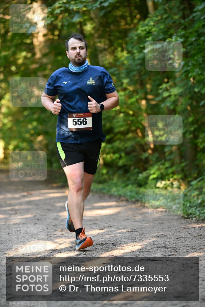 06.10.2024 - Bramfelder Halbmarathon 2024 Dr. Thomas Lammeyer http://msf.ph/oto/7335553 06.10.2024 09:55:44 Laufen 556 meine-sportfotos.de