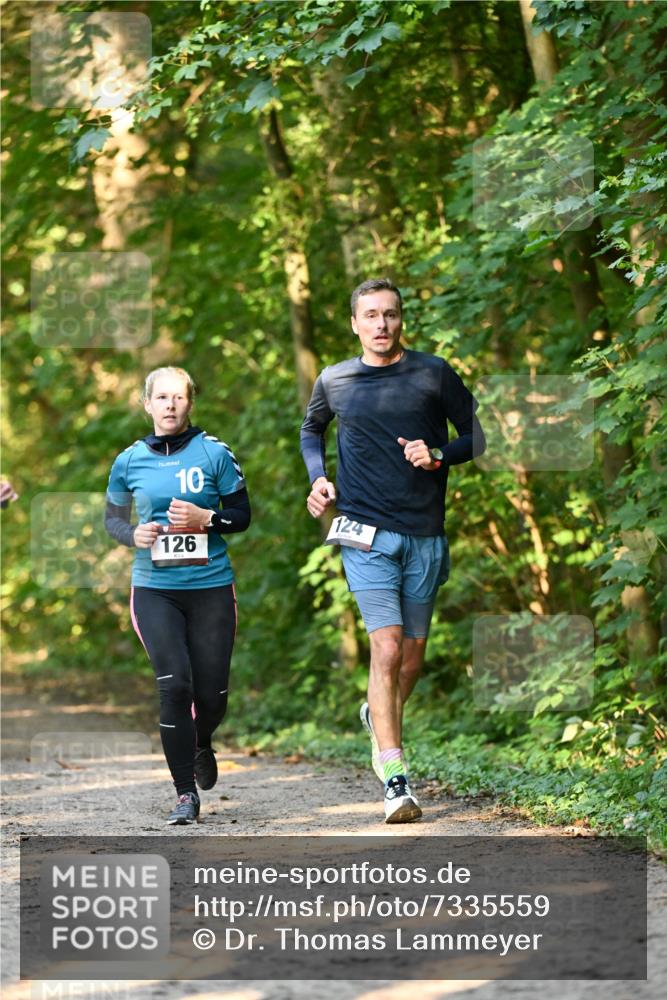 06.10.2024 - Bramfelder Halbmarathon 2024 Dr. Thomas Lammeyer http://msf.ph/oto/7335559 06.10.2024 09:55:54 Laufen 10, 126, 124 meine-sportfotos.de