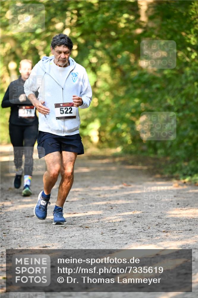 06.10.2024 - Bramfelder Halbmarathon 2024 Dr. Thomas Lammeyer http://msf.ph/oto/7335619 06.10.2024 09:56:46 Laufen 379, 522 meine-sportfotos.de