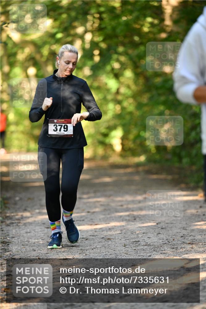 06.10.2024 - Bramfelder Halbmarathon 2024 Dr. Thomas Lammeyer http://msf.ph/oto/7335631 06.10.2024 09:56:48 Laufen 33, 379 meine-sportfotos.de