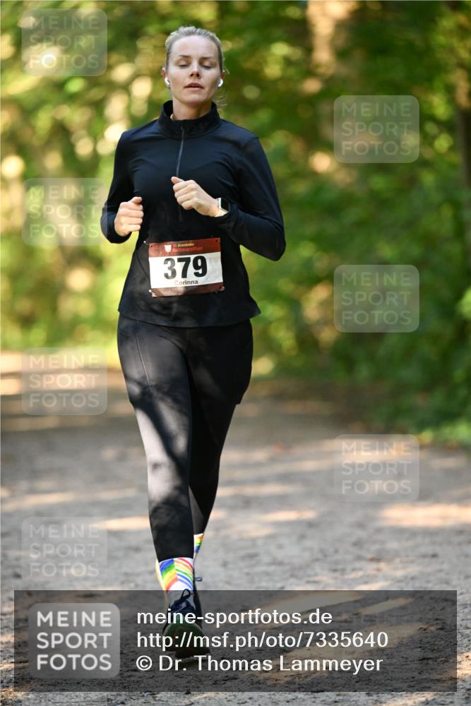 06.10.2024 - Bramfelder Halbmarathon 2024 Dr. Thomas Lammeyer http://msf.ph/oto/7335640 06.10.2024 09:56:50 Laufen 3, 379 meine-sportfotos.de