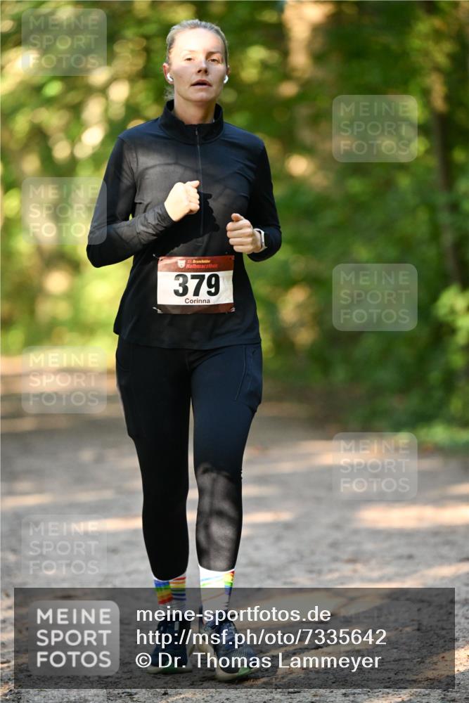 06.10.2024 - Bramfelder Halbmarathon 2024 Dr. Thomas Lammeyer http://msf.ph/oto/7335642 06.10.2024 09:56:50 Laufen 33, 379 meine-sportfotos.de