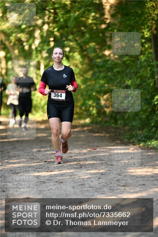 06.10.2024 - Bramfelder Halbmarathon 2024 Dr. Thomas Lammeyer http://msf.ph/oto/7335662 06.10.2024 09:57:15 Laufen 364 meine-sportfotos.de