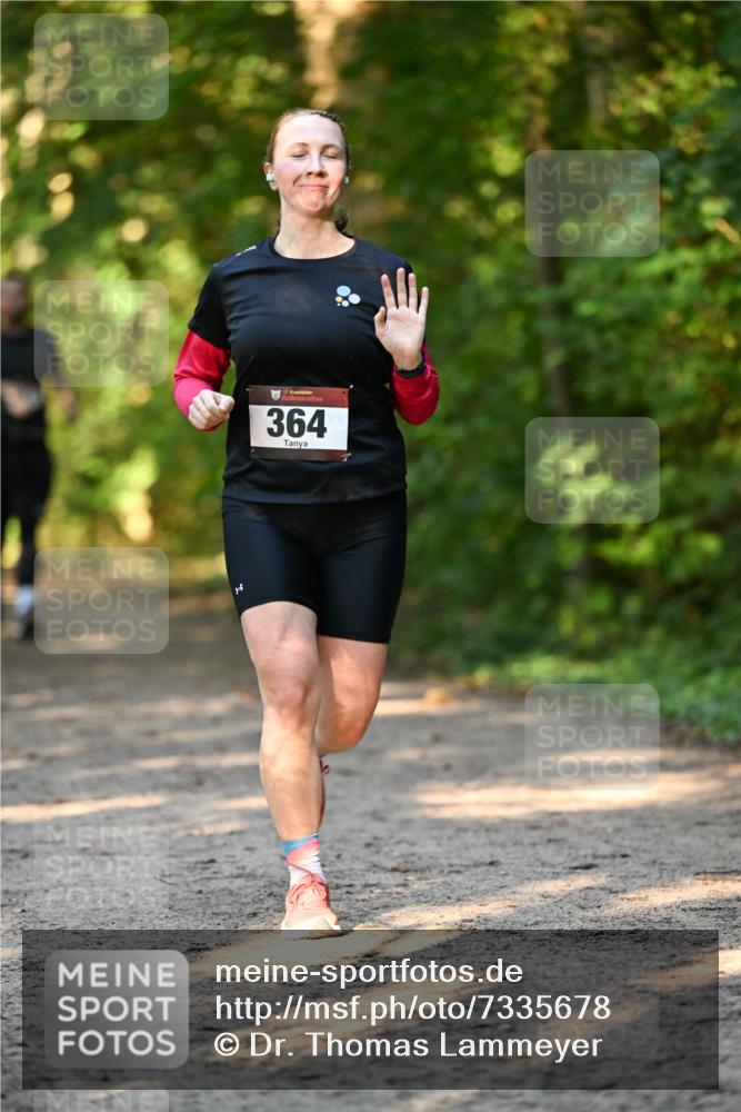 06.10.2024 - Bramfelder Halbmarathon 2024 Dr. Thomas Lammeyer http://msf.ph/oto/7335678 06.10.2024 09:57:17 Laufen 33, 364 meine-sportfotos.de