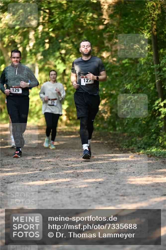 06.10.2024 - Bramfelder Halbmarathon 2024 Dr. Thomas Lammeyer http://msf.ph/oto/7335688 06.10.2024 09:57:21 Laufen 129, 25, 127, 101 meine-sportfotos.de