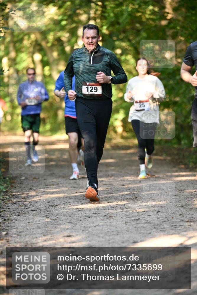 06.10.2024 - Bramfelder Halbmarathon 2024 Dr. Thomas Lammeyer http://msf.ph/oto/7335699 06.10.2024 09:57:23 Laufen 129, 25 meine-sportfotos.de