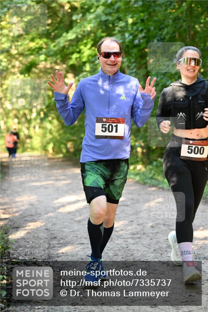 06.10.2024 - Bramfelder Halbmarathon 2024 Dr. Thomas Lammeyer http://msf.ph/oto/7335737 06.10.2024 09:57:32 Laufen 501, 500 meine-sportfotos.de