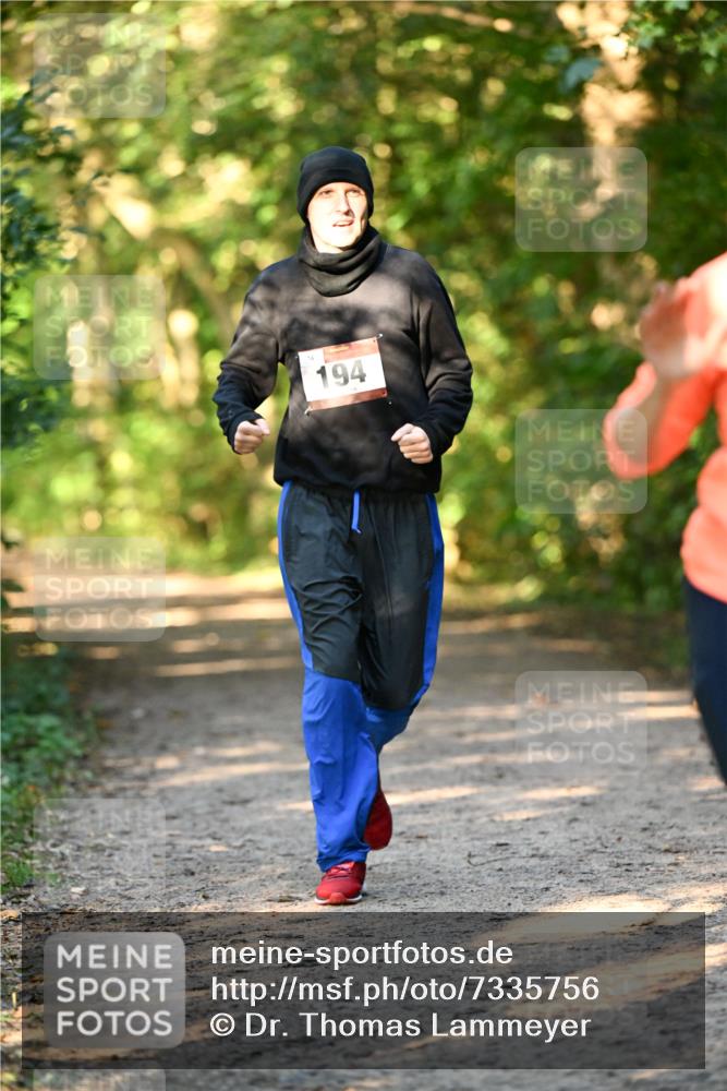 06.10.2024 - Bramfelder Halbmarathon 2024 Dr. Thomas Lammeyer http://msf.ph/oto/7335756 06.10.2024 09:57:41 Laufen 194 meine-sportfotos.de