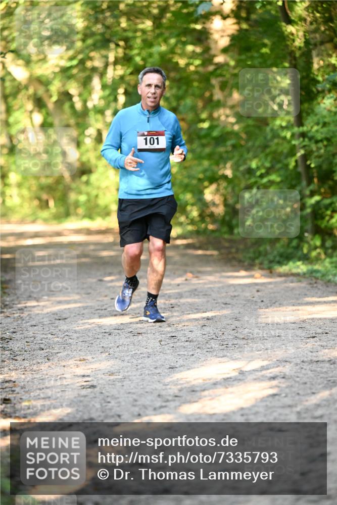 06.10.2024 - Bramfelder Halbmarathon 2024 Dr. Thomas Lammeyer http://msf.ph/oto/7335793 06.10.2024 09:59:06 Laufen 101 meine-sportfotos.de