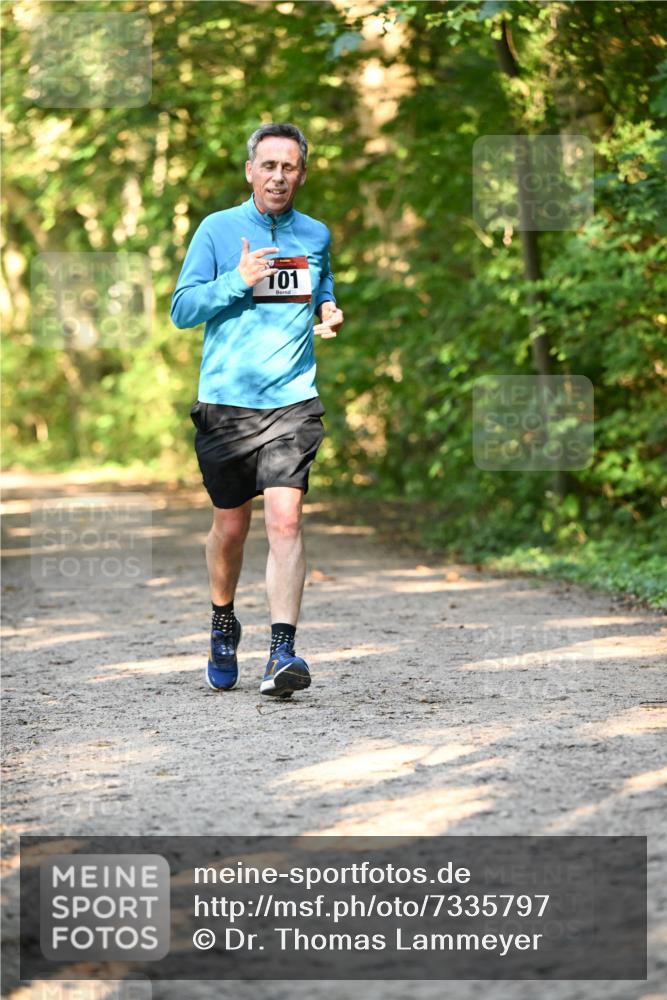 06.10.2024 - Bramfelder Halbmarathon 2024 Dr. Thomas Lammeyer http://msf.ph/oto/7335797 06.10.2024 09:59:06 Laufen 101 meine-sportfotos.de
