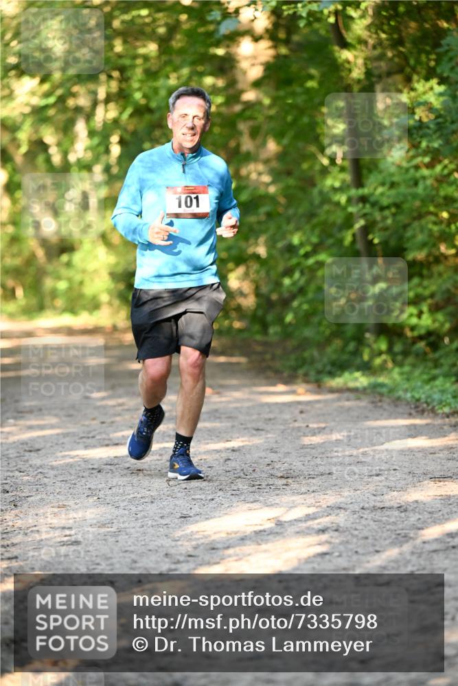 06.10.2024 - Bramfelder Halbmarathon 2024 Dr. Thomas Lammeyer http://msf.ph/oto/7335798 06.10.2024 09:59:06 Laufen 101 meine-sportfotos.de
