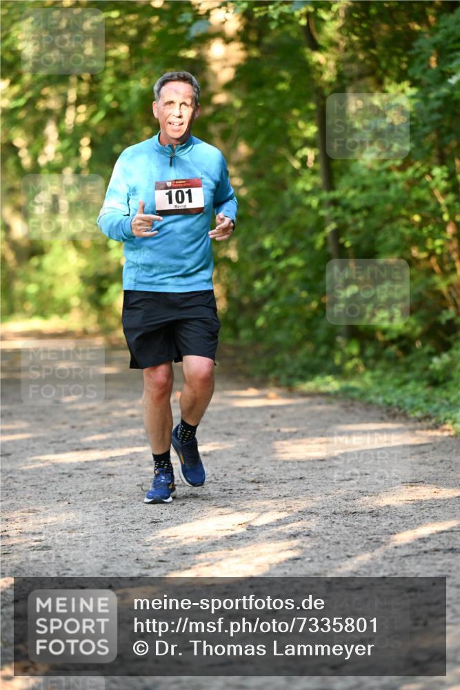 06.10.2024 - Bramfelder Halbmarathon 2024 Dr. Thomas Lammeyer http://msf.ph/oto/7335801 06.10.2024 09:59:07 Laufen 101 meine-sportfotos.de