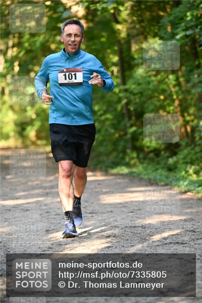 06.10.2024 - Bramfelder Halbmarathon 2024 Dr. Thomas Lammeyer http://msf.ph/oto/7335805 06.10.2024 09:59:07 Laufen 30, 101 meine-sportfotos.de