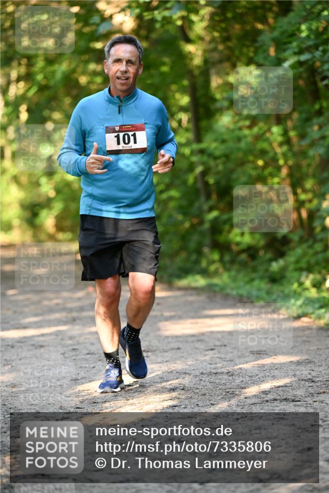 06.10.2024 - Bramfelder Halbmarathon 2024 Dr. Thomas Lammeyer http://msf.ph/oto/7335806 06.10.2024 09:59:07 Laufen 101 meine-sportfotos.de