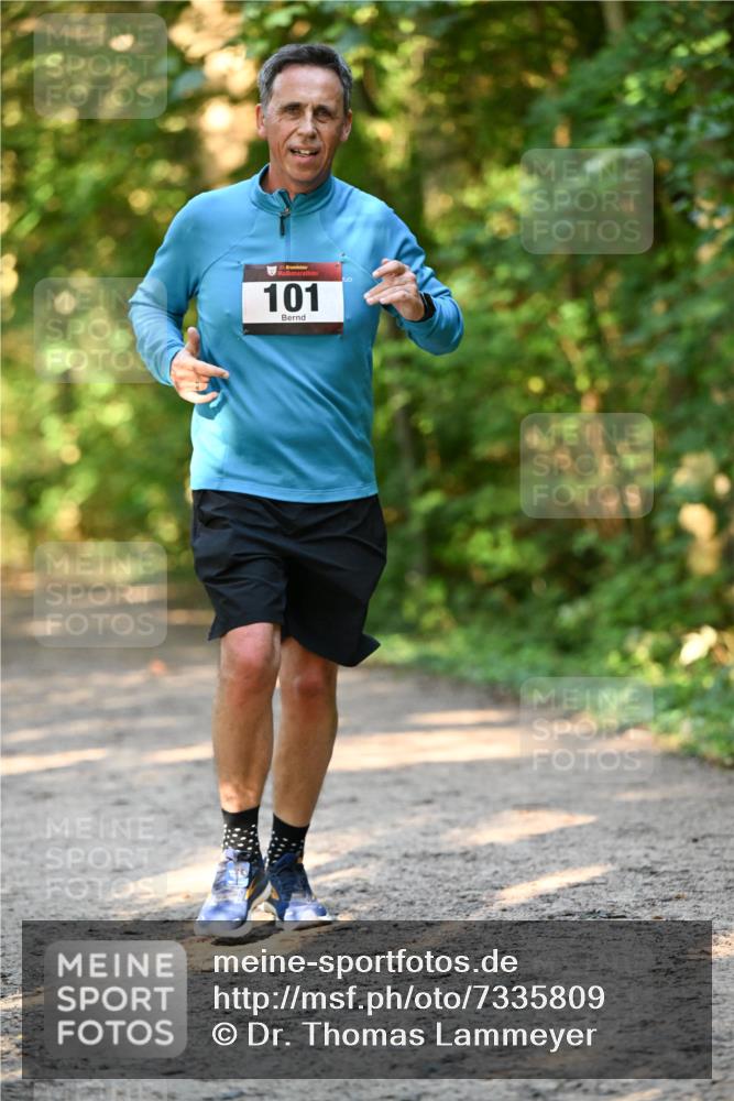 06.10.2024 - Bramfelder Halbmarathon 2024 Dr. Thomas Lammeyer http://msf.ph/oto/7335809 06.10.2024 09:59:08 Laufen 3, 101 meine-sportfotos.de
