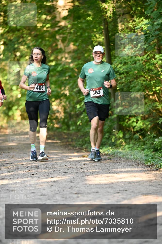 06.10.2024 - Bramfelder Halbmarathon 2024 Dr. Thomas Lammeyer http://msf.ph/oto/7335810 06.10.2024 09:59:28 Laufen 406, 363 meine-sportfotos.de