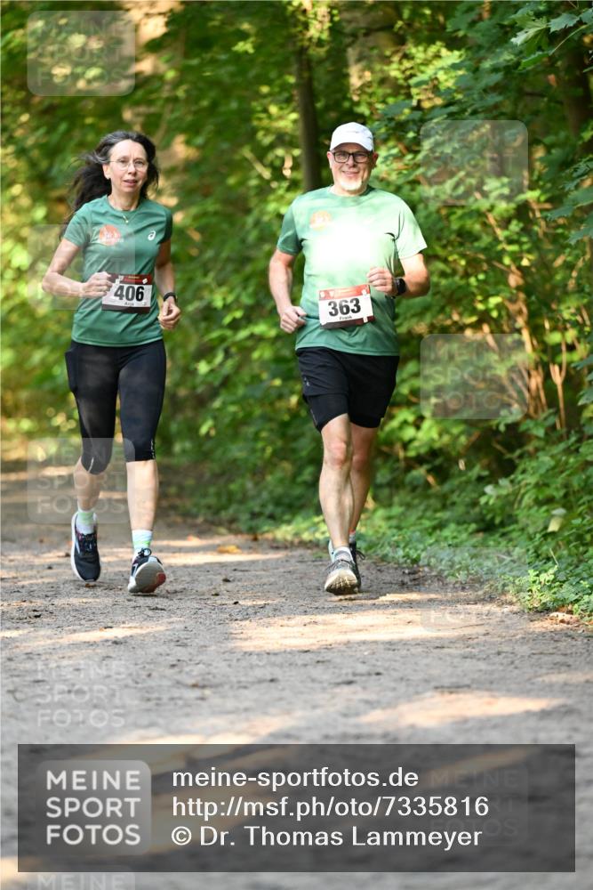 06.10.2024 - Bramfelder Halbmarathon 2024 Dr. Thomas Lammeyer http://msf.ph/oto/7335816 06.10.2024 09:59:29 Laufen 406, 363 meine-sportfotos.de