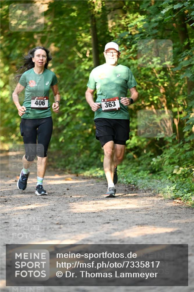 06.10.2024 - Bramfelder Halbmarathon 2024 Dr. Thomas Lammeyer http://msf.ph/oto/7335817 06.10.2024 09:59:29 Laufen 406, 363 meine-sportfotos.de