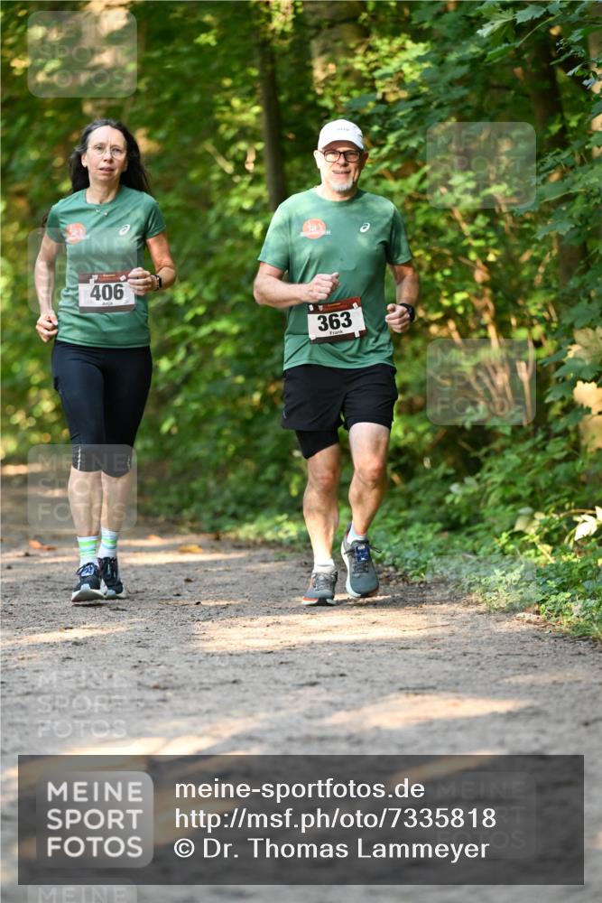 06.10.2024 - Bramfelder Halbmarathon 2024 Dr. Thomas Lammeyer http://msf.ph/oto/7335818 06.10.2024 09:59:29 Laufen 406, 363 meine-sportfotos.de