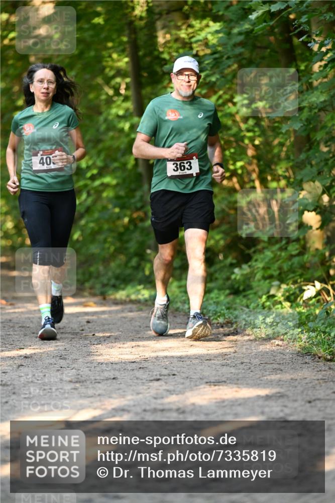 06.10.2024 - Bramfelder Halbmarathon 2024 Dr. Thomas Lammeyer http://msf.ph/oto/7335819 06.10.2024 09:59:29 Laufen 403, 363 meine-sportfotos.de