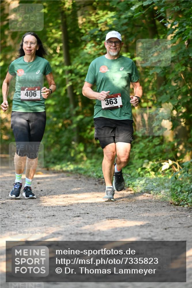 06.10.2024 - Bramfelder Halbmarathon 2024 Dr. Thomas Lammeyer http://msf.ph/oto/7335823 06.10.2024 09:59:29 Laufen 406, 363 meine-sportfotos.de