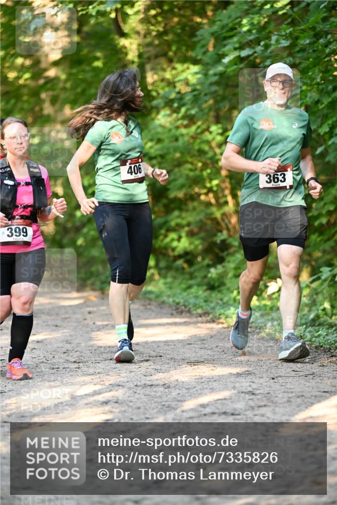 06.10.2024 - Bramfelder Halbmarathon 2024 Dr. Thomas Lammeyer http://msf.ph/oto/7335826 06.10.2024 09:59:30 Laufen 10, 399, 406, 363 meine-sportfotos.de