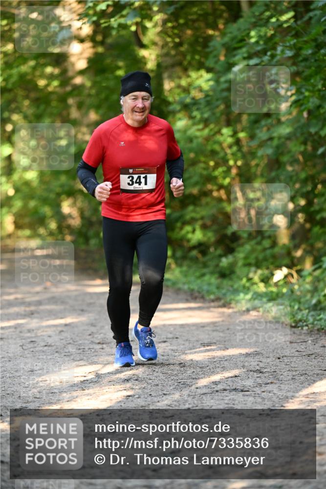 06.10.2024 - Bramfelder Halbmarathon 2024 Dr. Thomas Lammeyer http://msf.ph/oto/7335836 06.10.2024 09:59:33 Laufen 341 meine-sportfotos.de